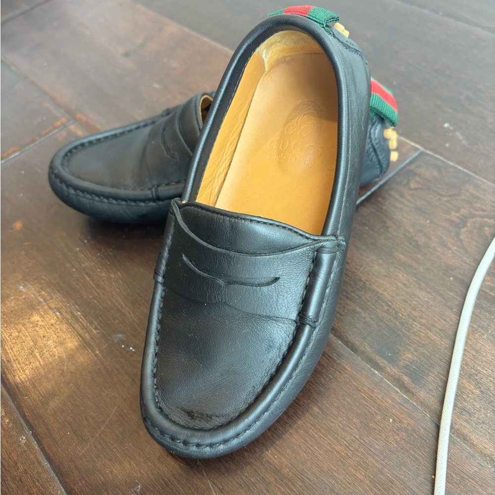 Gucci Black Leather toddler Loafers